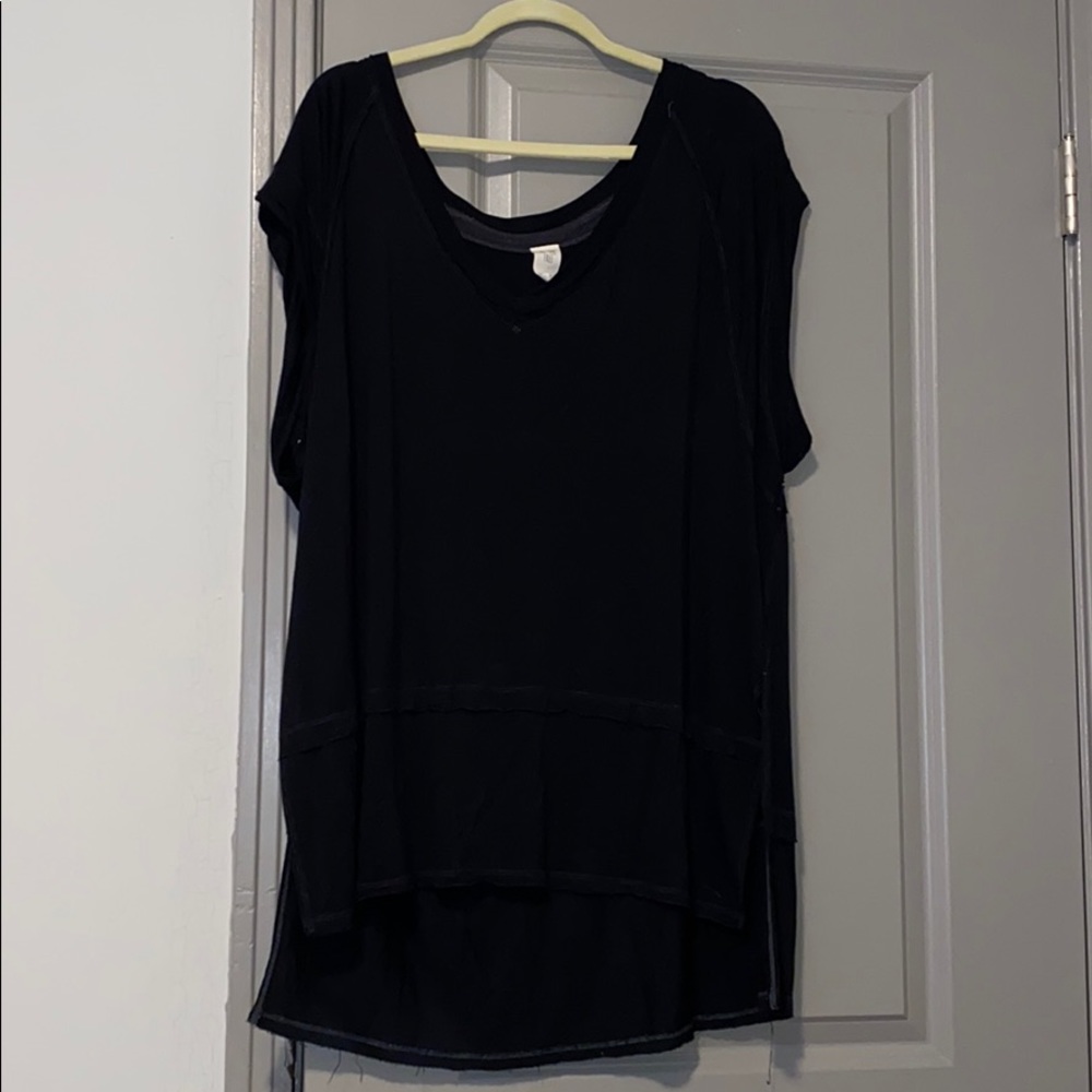 Black v-neck short sleeve with split sides